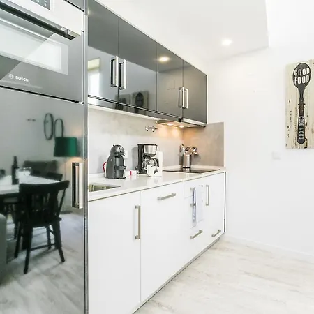 Lxway Alfama - Corvos Apartment